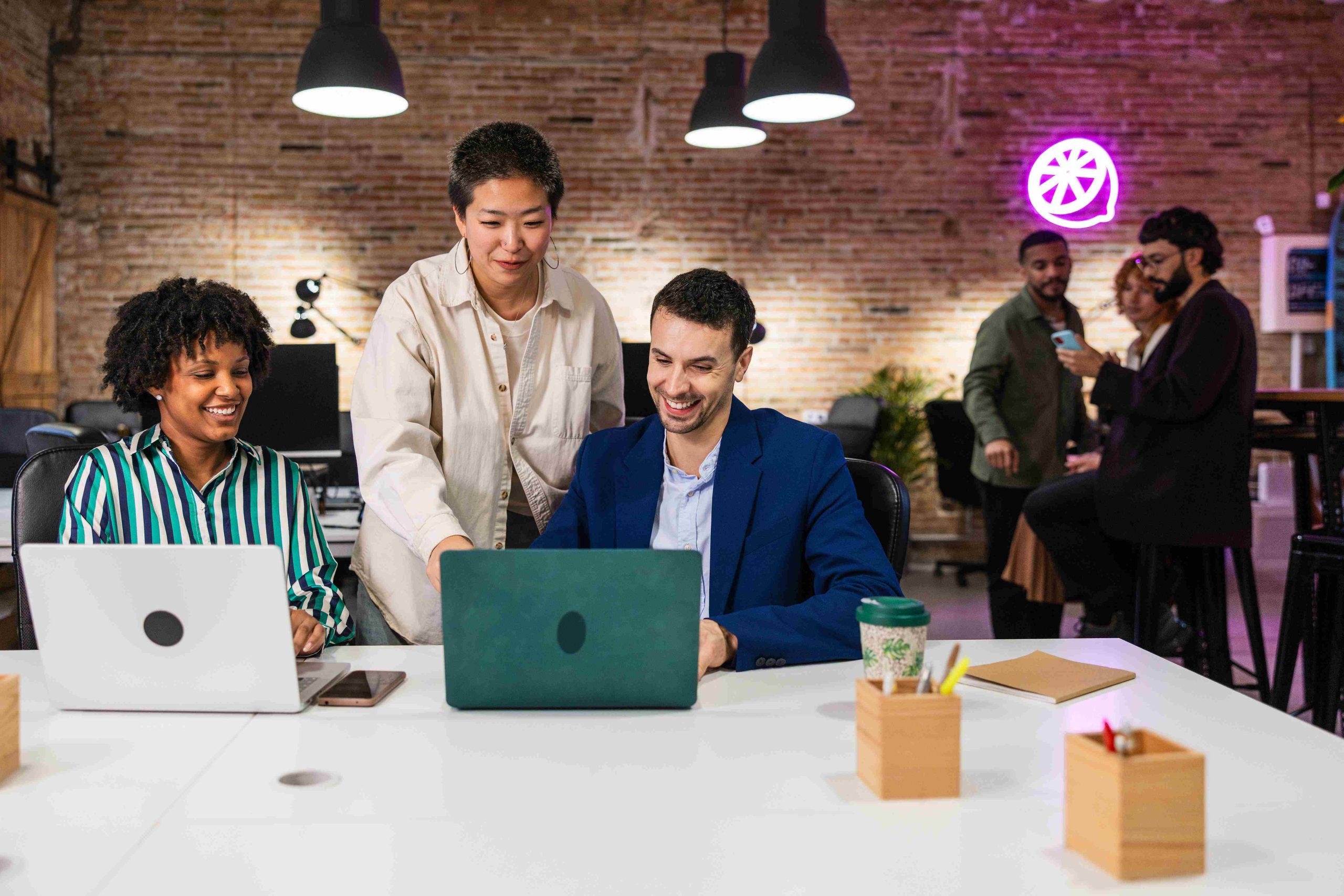 How a Digital Agency in Dubai Elevates Fashion and Luxury Retail Brands